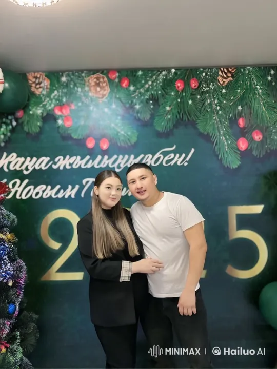 Festive Indoor Kungfu Sparring Between Man and Woman – AI Generated Video | Hailuo AI