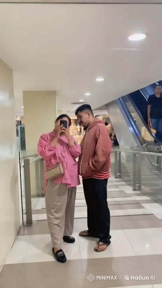 Silat Demonstration Preparation in Shopping Mall – AI Generated Video | Hailuo AI