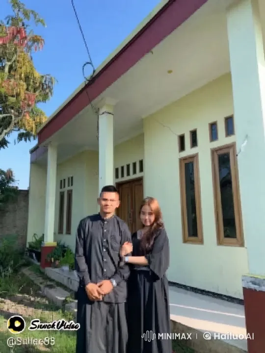 Couple Performs Impressive Kung Fu in Front of House – AI Generated Video | Hailuo AI