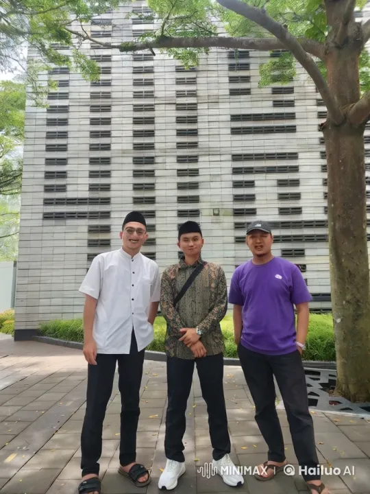 Young Men Argue and Fight in Front of Building – AI Generated Video | Hailuo AI