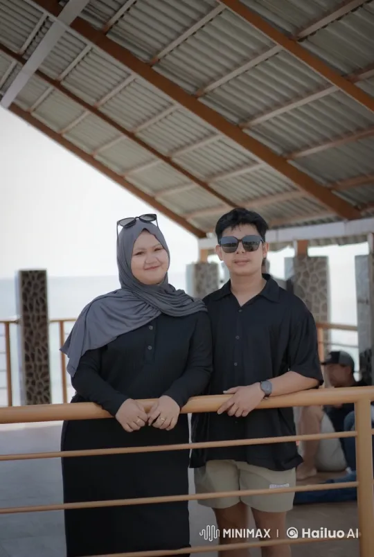 Kung Fu Duel on a Seaside Balcony – AI Generated Video | Hailuo AI