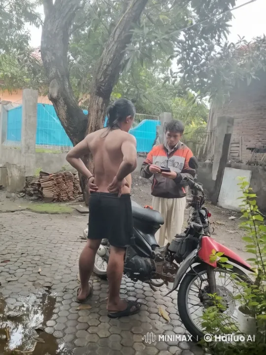 Shirtless Man Performs Kungfu in Courtyard Setting – AI Generated Video | Hailuo AI