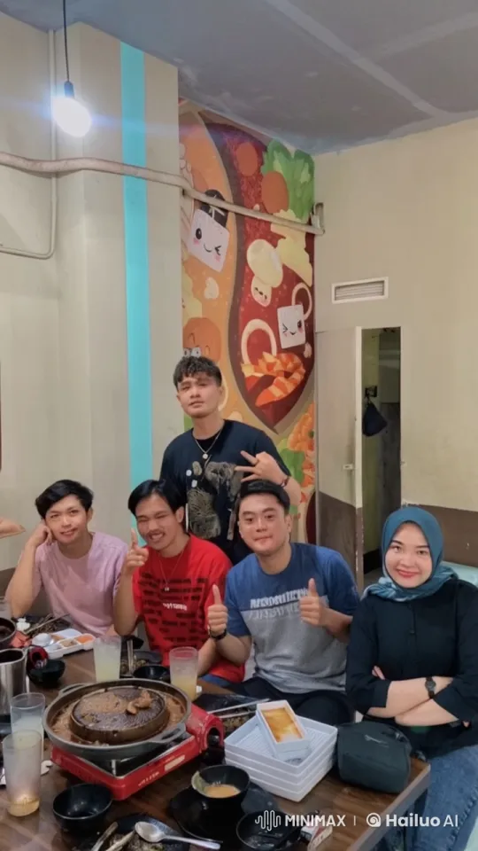 Kung Fu Display Surprises Friends at Hot Pot Restaurant – AI Generated Video | Hailuo AI