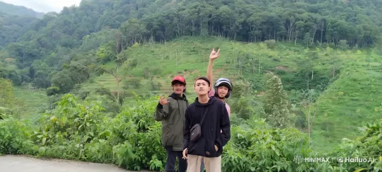 Friends Perform Kungfu in Mountainous Landscape – AI Generated Video | Hailuo AI