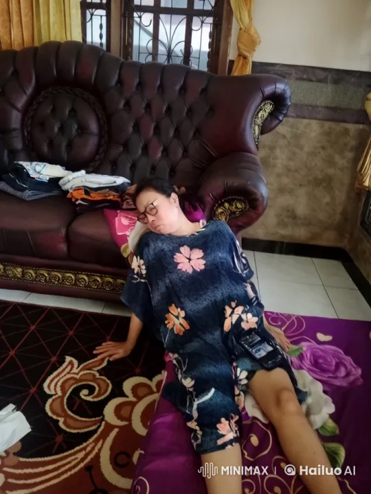 Sofa Start: Agile Kungfu Display with Graceful Flips – AI Generated Video | Hailuo AI