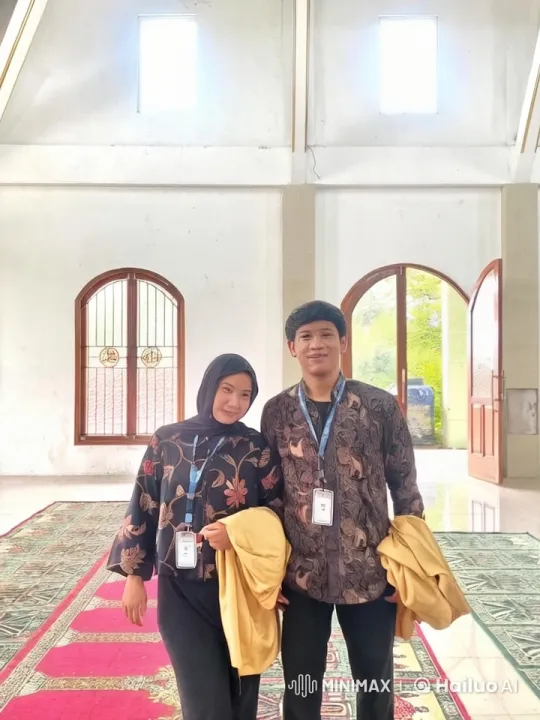Traditional Batik Attired Couple Practicing Kungfu – AI Generated Video | Hailuo AI