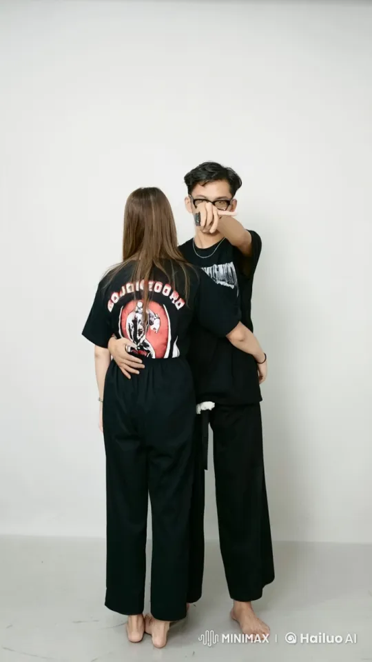 Romantic Kung Fu Duo Showcases Skills and Passion – AI Generated Video | Hailuo AI