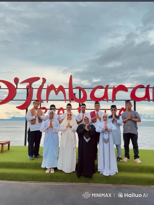 Traditional Attire Performers Showcase Kungfu and Wing Chun in Jimbaran – AI Generated Video | Hailuo AI