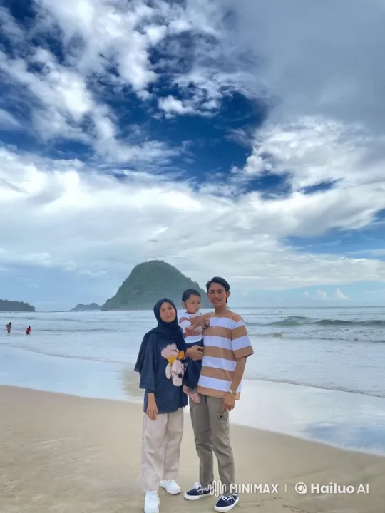 Family Practices Martial Arts on Serene Beach – AI Generated Video | Hailuo AI