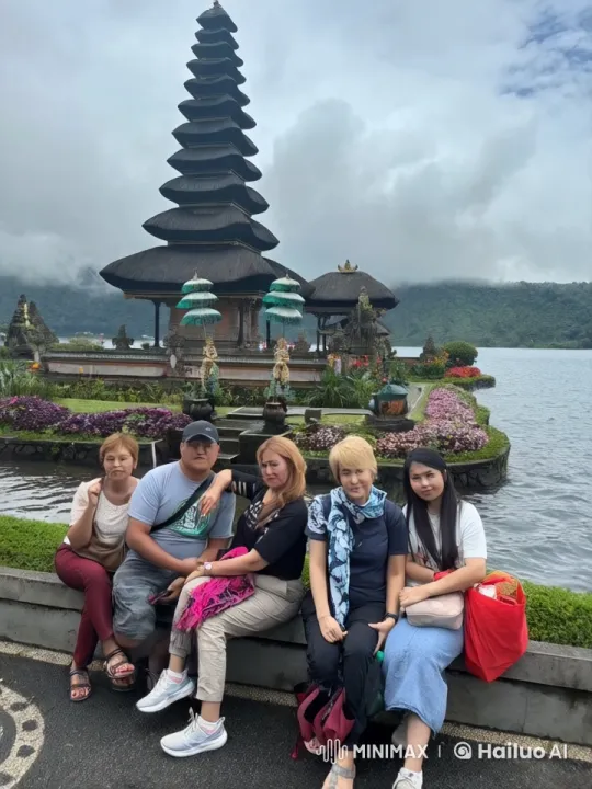 Kungfu Sparring at Serene Ulun Danu Beratan Temple – AI Generated Video | Hailuo AI