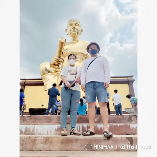 Kung Fu Duo's Dynamic Statue Top Battle – AI Generated Video | Hailuo AI