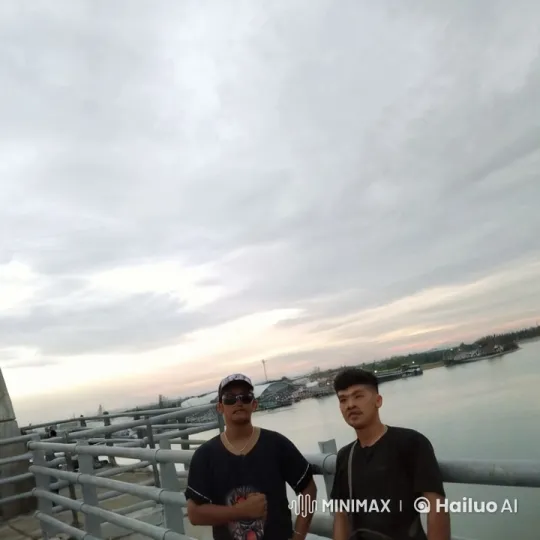 Kungfu Masters Engage in Intense Fight with Serene Sunset Background – AI Generated Video | Hailuo AI