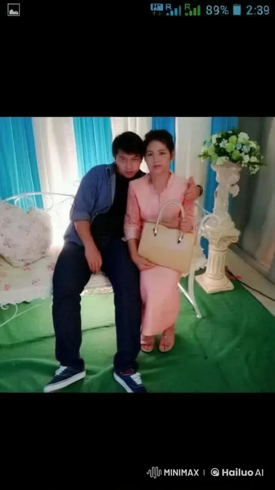 Couple's Elegant Kungfu Display in Decorative Setting – AI Generated Video | Hailuo AI