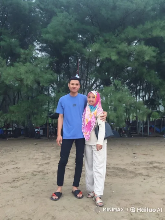 Peaceful Park Kung Fu Practice with Camaraderie – AI Generated Video | Hailuo AI