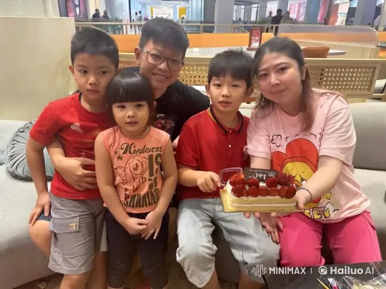 Family Celebrates with Cake and Playful Kung Fu – AI Generated Video | Hailuo AI