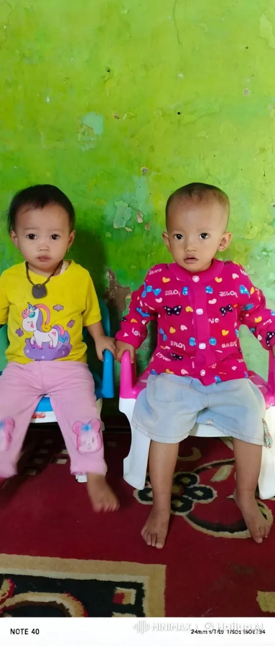 Energetic Kids Perform Playful Kung-Fu Fight – AI Generated Video | Hailuo AI