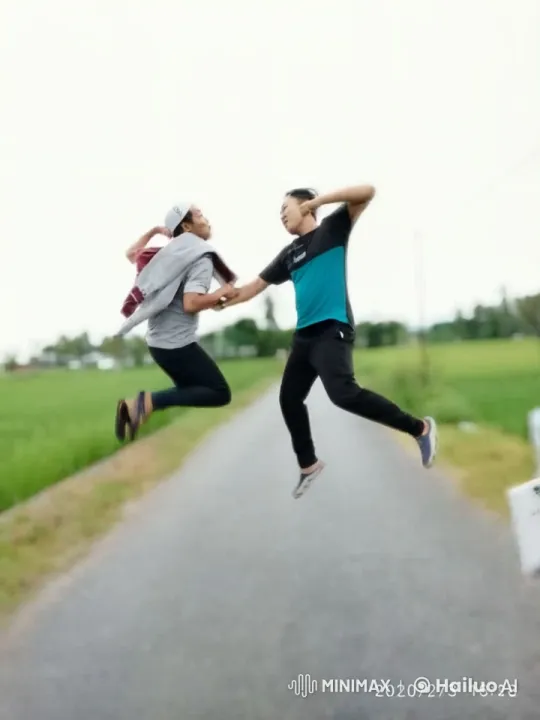 Intense Kung Fu Fight on Rural Road – AI Generated Video | Hailuo AI
