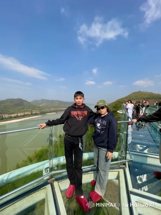 Kungfu Showdown on Glass Bridge with Scenic Views – AI Generated Video | Hailuo AI