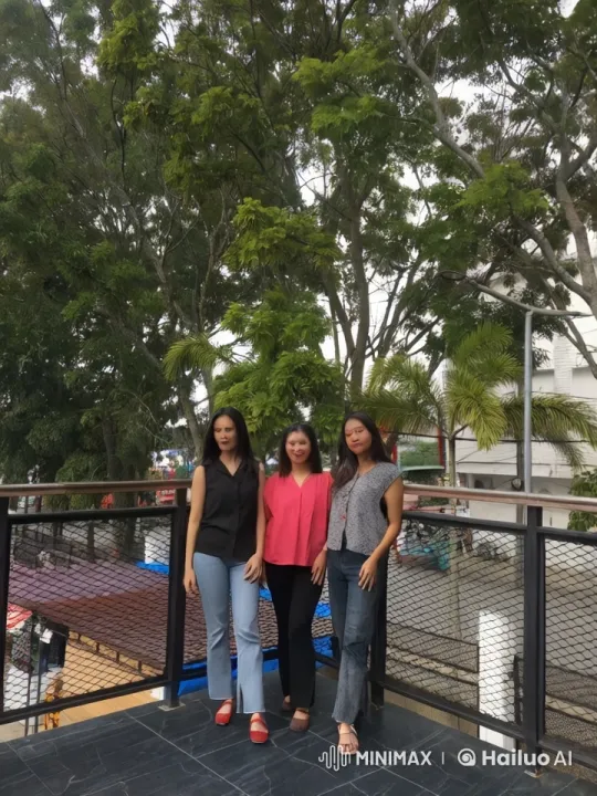 Urban Kung Fu Display by Women on Balcony – AI Generated Video | Hailuo AI
