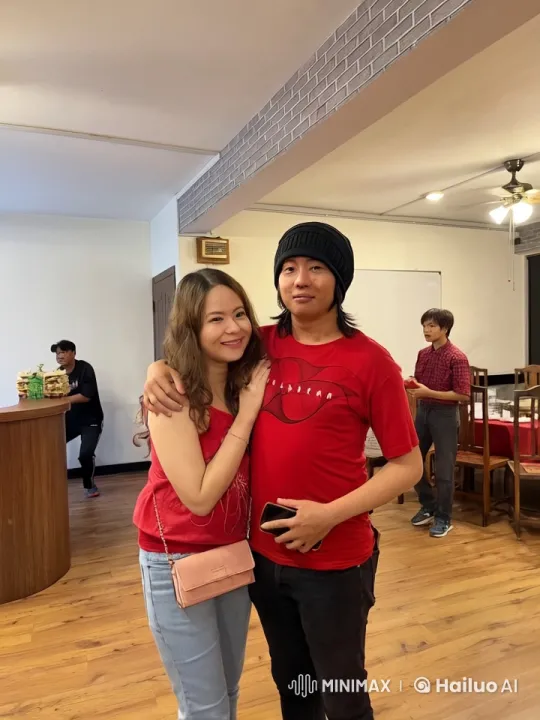Intense Kung Fu Duel in Spacious Room – AI Generated Video | Hailuo AI