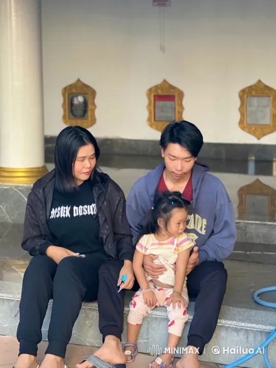 Martial Arts Demonstration by Adults with Child Witness – AI Generated Video | Hailuo AI
