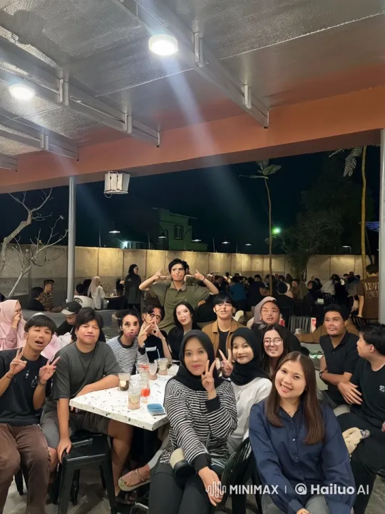 Friends Enjoying Night Out with Playful Kungfu Poses – AI Generated Video | Hailuo AI