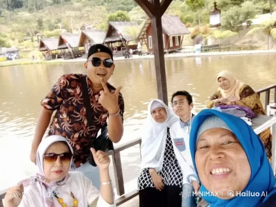 Family Performs Kung Fu in Peaceful Lakeside Setting – AI Generated Video | Hailuo AI