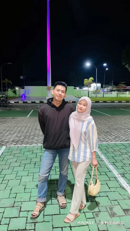 Nighttime Kung Fu Display in Urban Setting – AI Generated Video | Hailuo AI