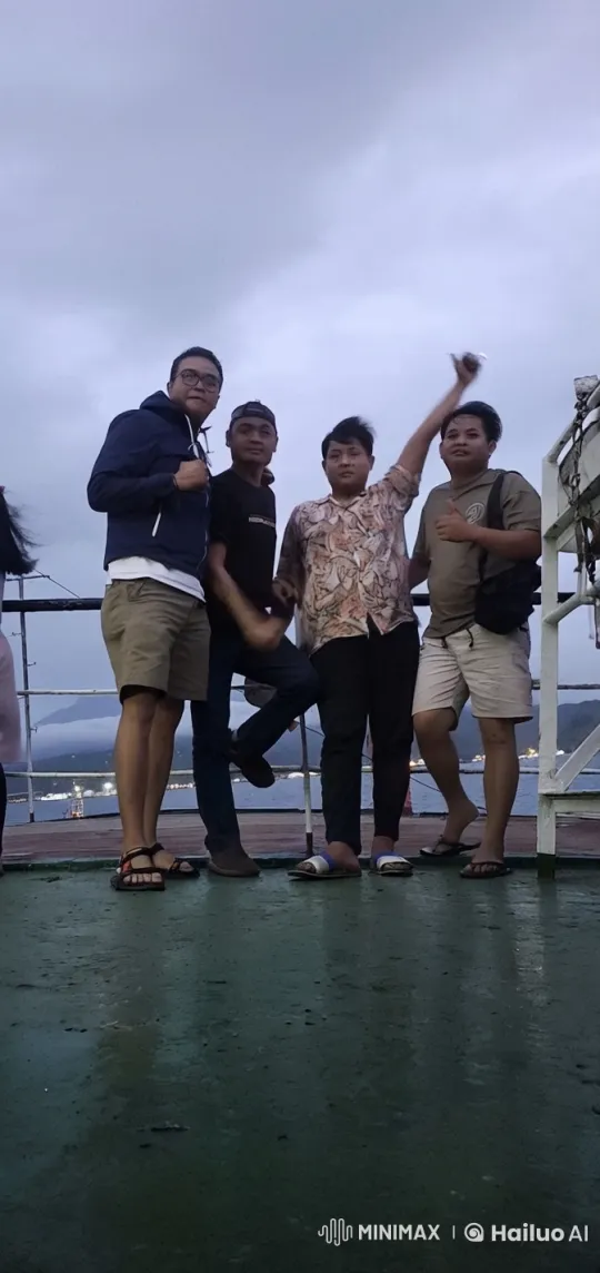 Friends Display Martial Arts Skills on Boat Deck – AI Generated Video | Hailuo AI