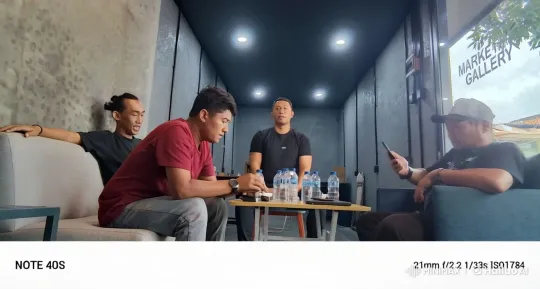 Chinese Martial Arts Practice in Minimalist Setting – AI Generated Video | Hailuo AI