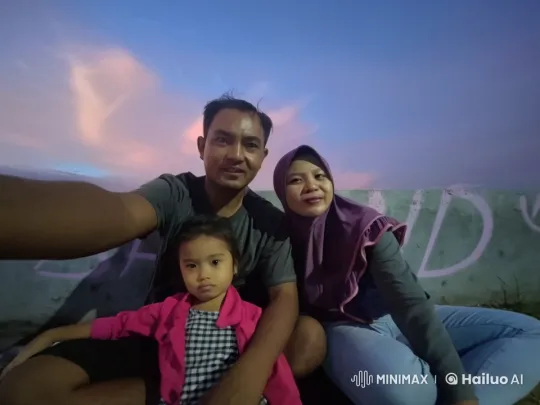 Family Performs Kung Fu Against Sunset Background – AI Generated Video | Hailuo AI