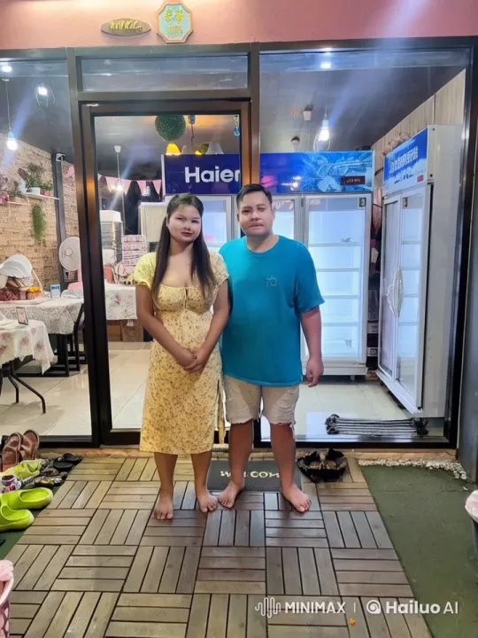 Couple Performs Impressive Kung Fu in Front of Shop – AI Generated Video | Hailuo AI