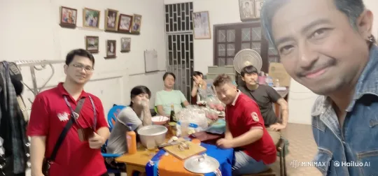 Martial Arts Display: Kungfu Practitioners Showcasing Skills – AI Generated Video | Hailuo AI