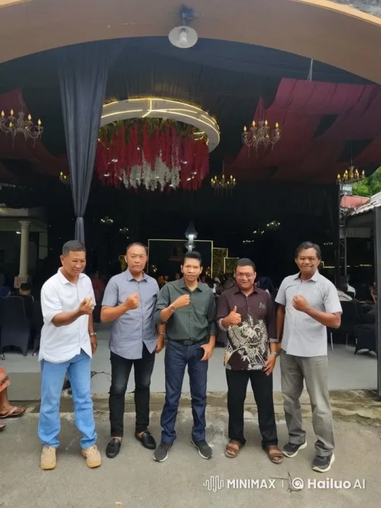 Martial Artists Prepare for Kung-Fu Silat Performance – AI Generated Video | Hailuo AI