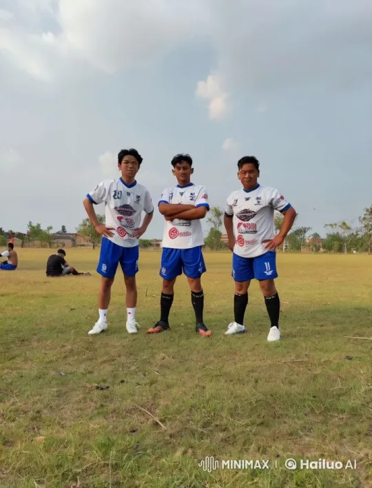 Footballers Display Martial Arts in Open Field – AI Generated Video | Hailuo AI