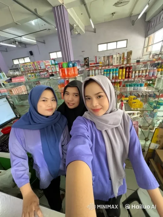 Kung Fu Masters Perform Dynamic Routine in Retail Store – AI Generated Video | Hailuo AI