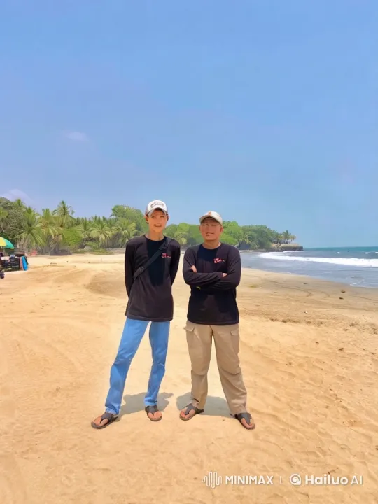 Kungfu Fight on Sunny Beach – AI Generated Video | Hailuo AI