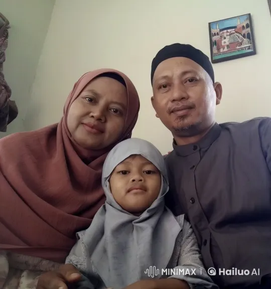 Family Performs Kungfu in Traditional Attire – AI Generated Video | Hailuo AI