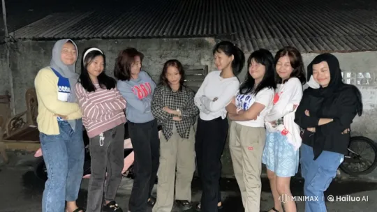 Women Practicing Kungfu in Energetic Outdoor Session – AI Generated Video | Hailuo AI