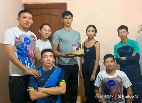 Young Group Practicing Kungfu in Indoor Setting – AI Generated Video | Hailuo AI
