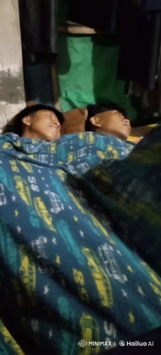 Cozy Bedroom Scene with Couple and Teddy Bear – AI Generated Video | Hailuo AI