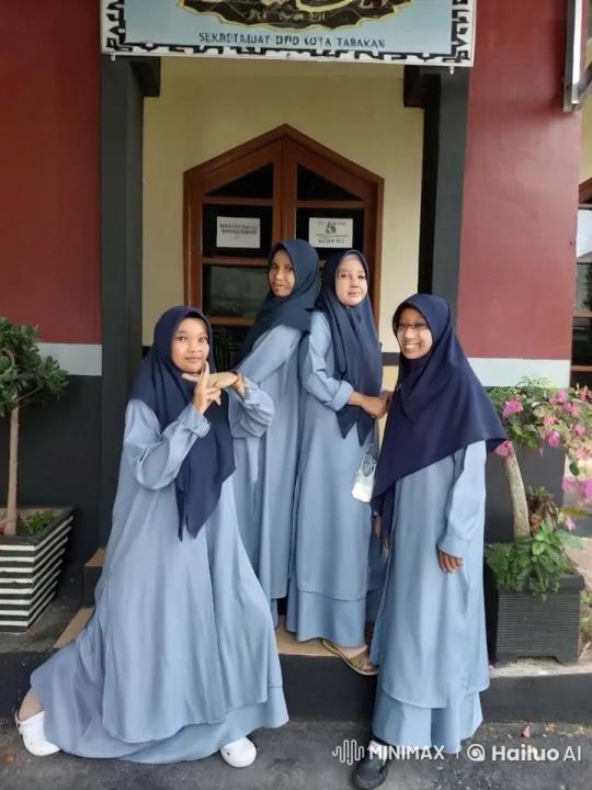 Girls Perform Kung Fu in Front of DPRD Building – AI Generated Video | Hailuo AI