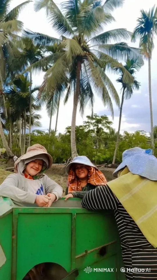 Elderly Assistance in Tropical Paradise – AI Generated Video | Hailuo AI