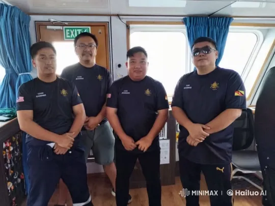 Martial Arts Fight Choreography Aboard a Ship – AI Generated Video | Hailuo AI