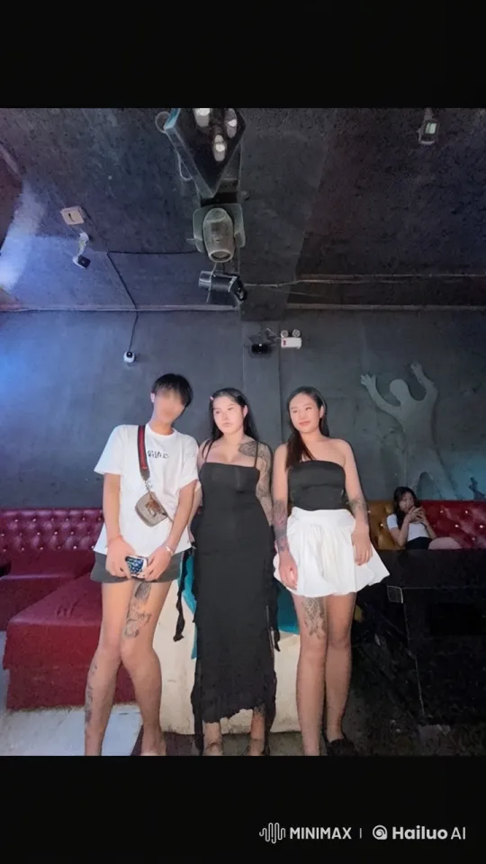 Martial Arts Action Sequence in Industrial Nightclub Setting – AI Generated Video | Hailuo AI