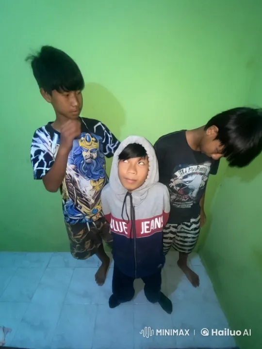 Energetic Kung Fu Fight Scene Among Three Boys – AI Generated Video | Hailuo AI