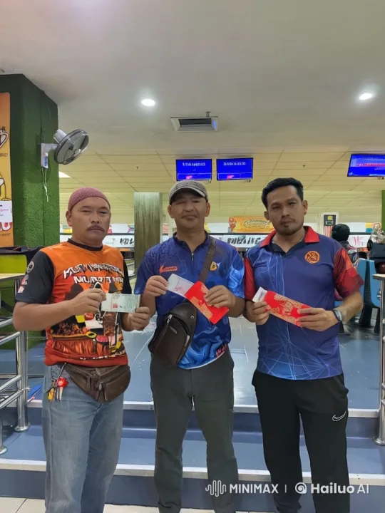 Bowling Alley Martial Arts Display – AI Generated Video | Hailuo AI