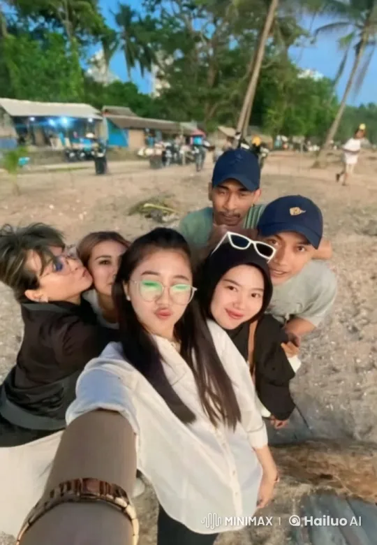 Beachfront Friends' Energetic Kung Fu Group Selfie – AI Generated Video | Hailuo AI
