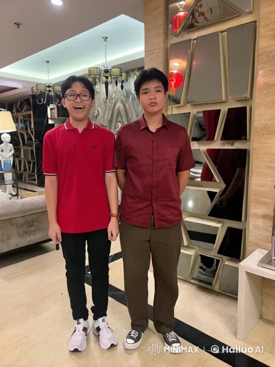 Elegant Kungfu Performance in Luxurious Setting – AI Generated Video | Hailuo AI