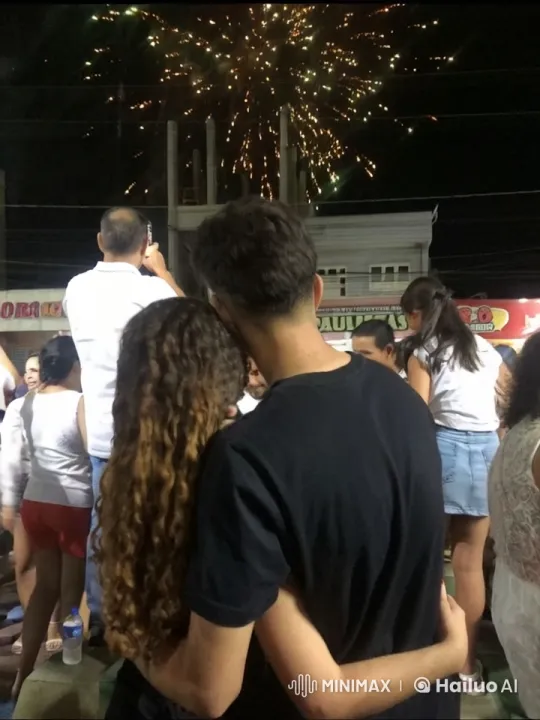 Couple Combines Romance with Kung Fu in Fireworks Display – AI Generated Video | Hailuo AI